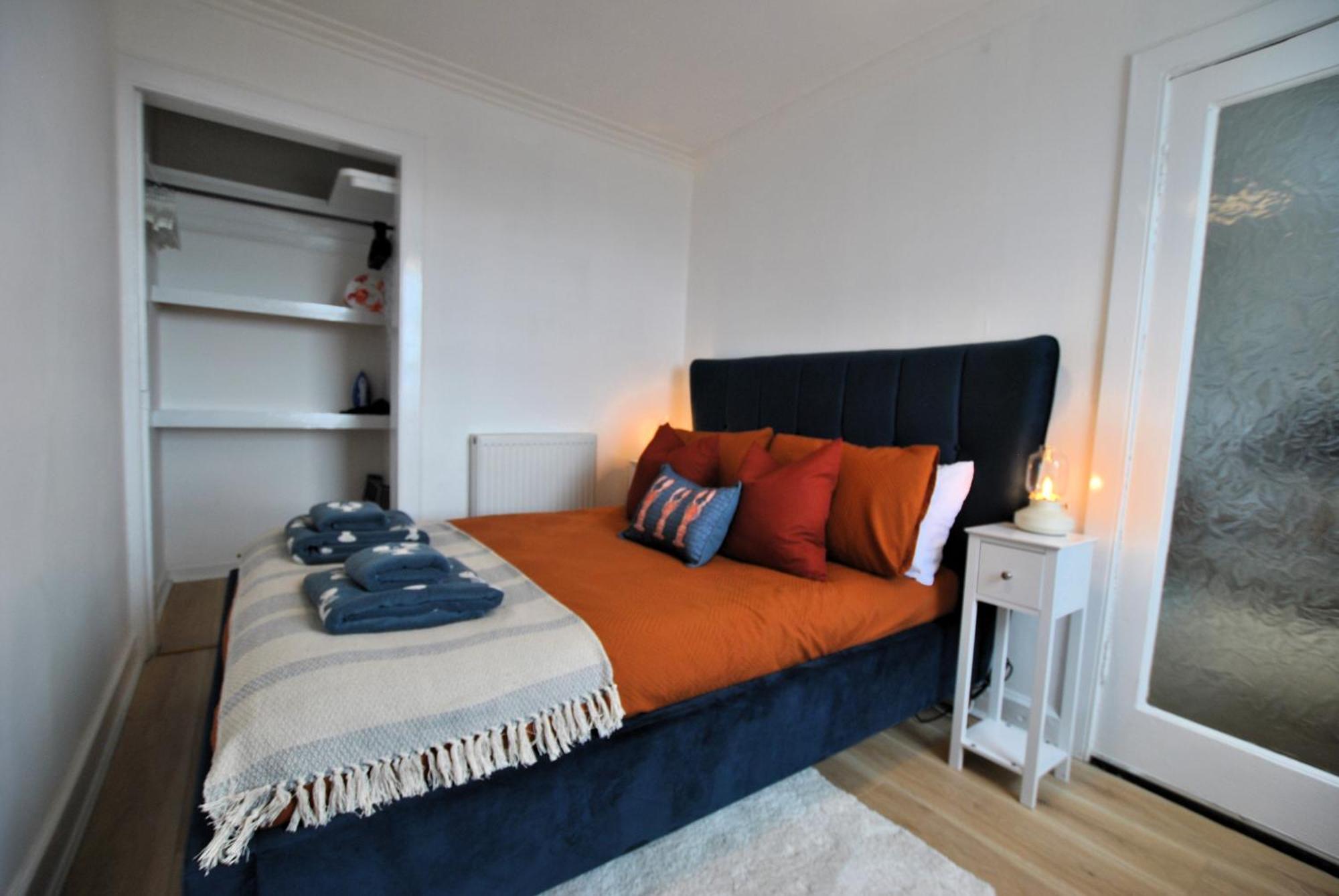 Harbour Haven- Idyllic Coastal Retreat Apartment แอนสตรัทเธอร์ ภายนอก รูปภาพ